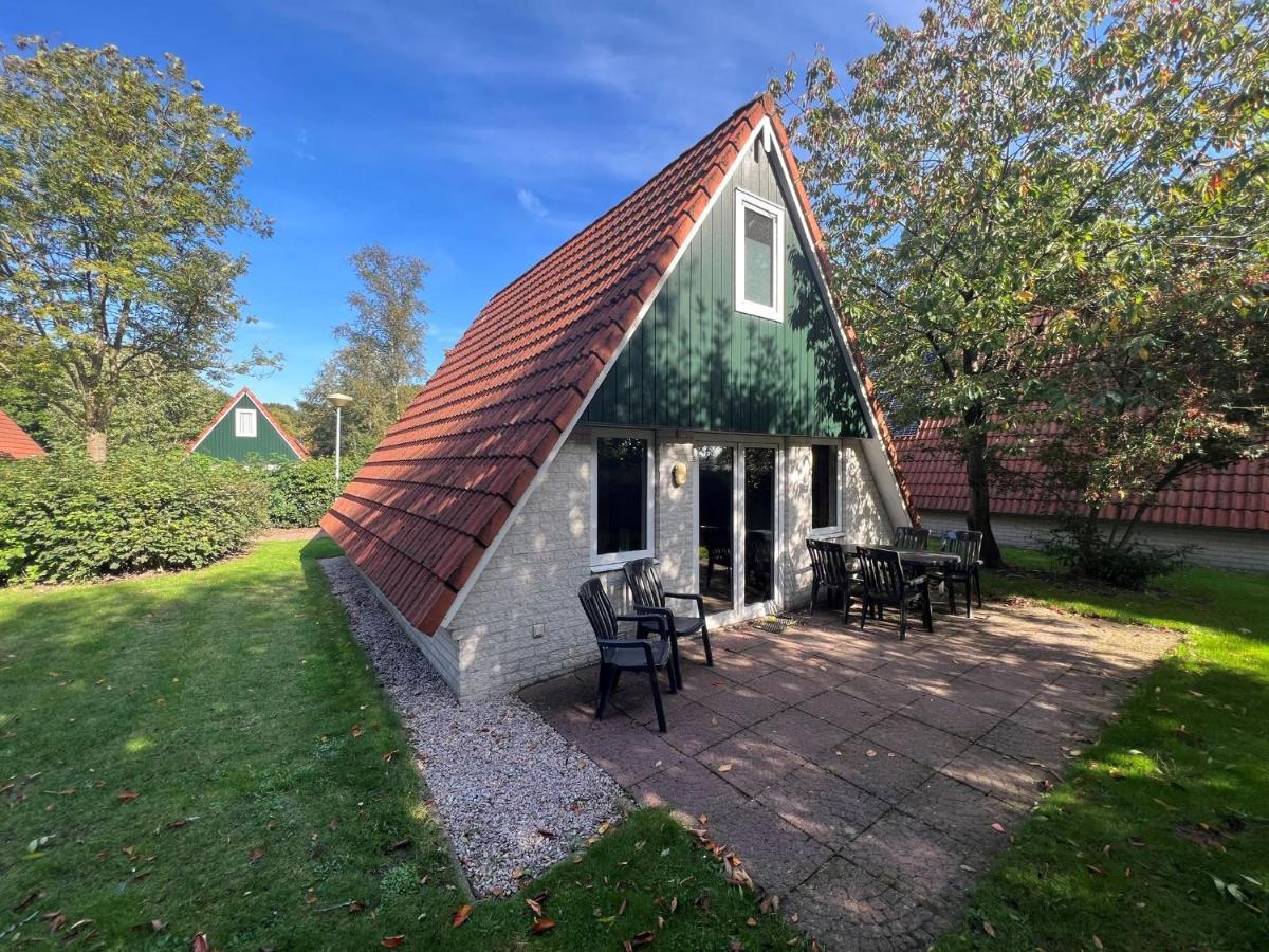 Het Familie Boshuisje - Vakantiewoning Op Prachtig Park Met Veel Faciliteiten Inc Ligbad Gramsbergen Exteriér fotografie