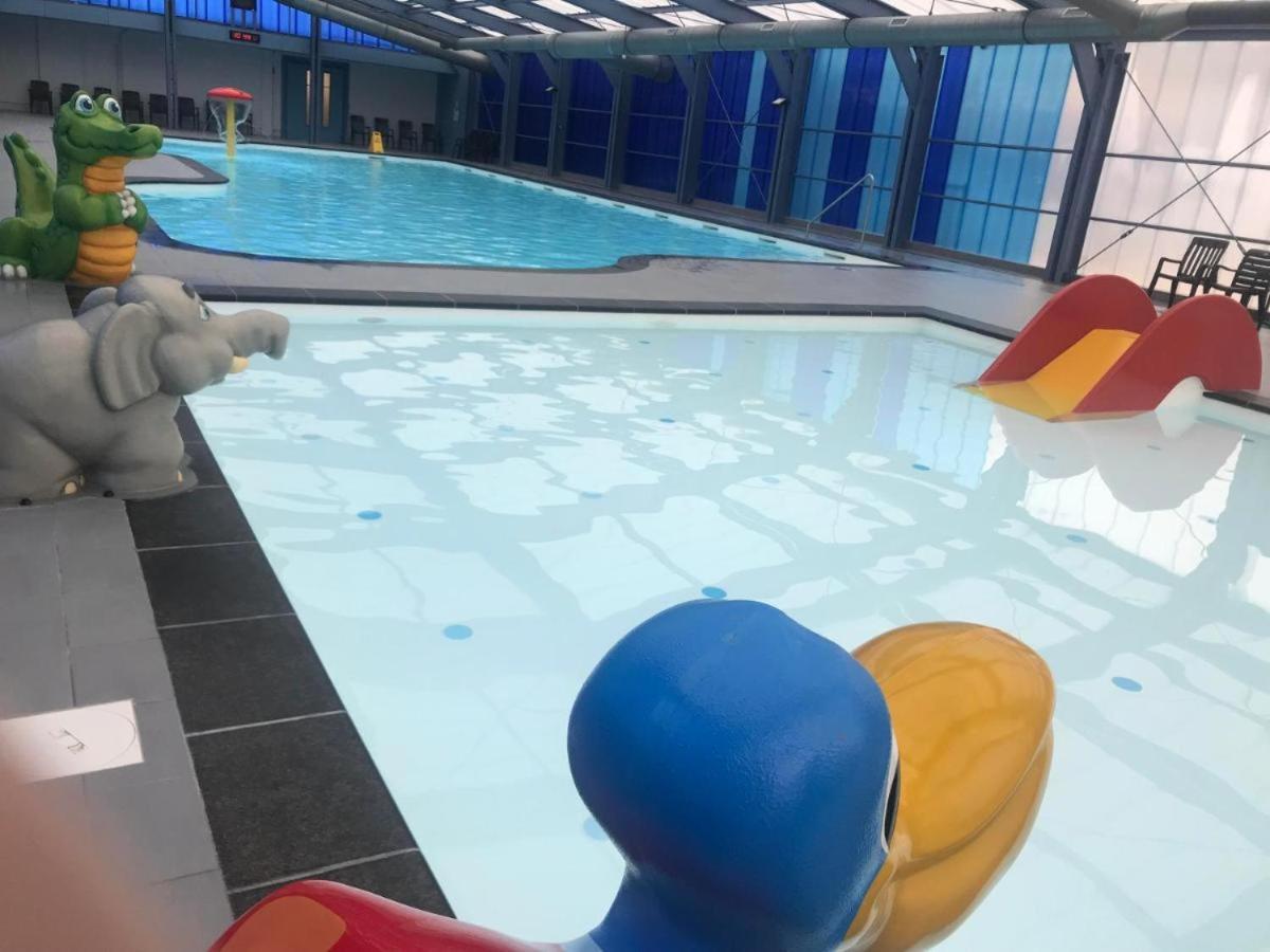 Het Familie Boshuisje - Vakantiewoning Op Prachtig Park Met Veel Faciliteiten Inc Ligbad Gramsbergen Exteriér fotografie