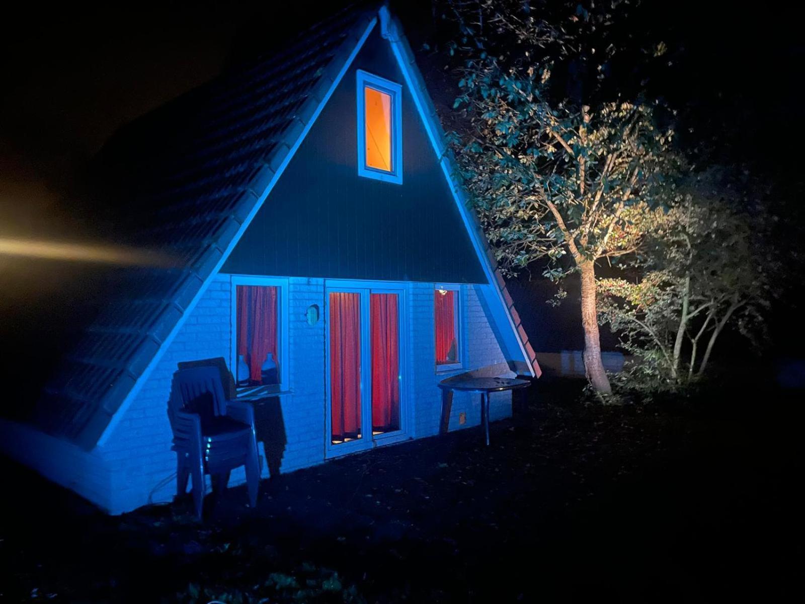 Het Familie Boshuisje - Vakantiewoning Op Prachtig Park Met Veel Faciliteiten Inc Ligbad Gramsbergen Exteriér fotografie