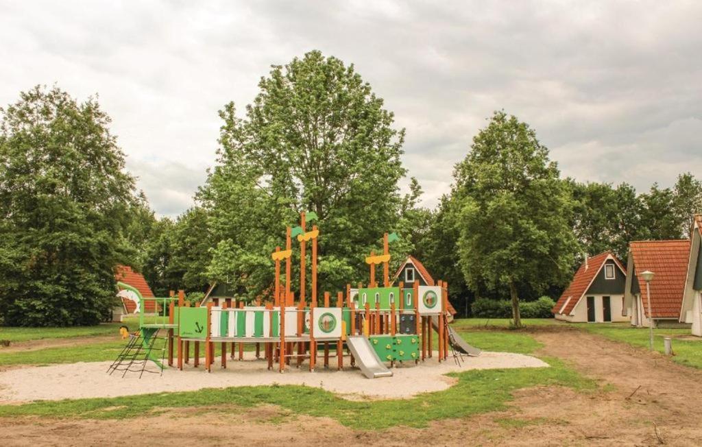Het Familie Boshuisje - Vakantiewoning Op Prachtig Park Met Veel Faciliteiten Inc Ligbad Gramsbergen Exteriér fotografie