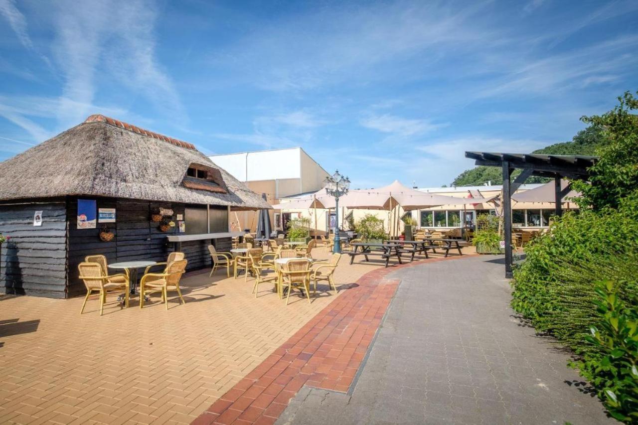 Het Familie Boshuisje - Vakantiewoning Op Prachtig Park Met Veel Faciliteiten Inc Ligbad Gramsbergen Exteriér fotografie
